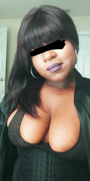 Kadija escort girl in Forest Park Illinois & casual sex